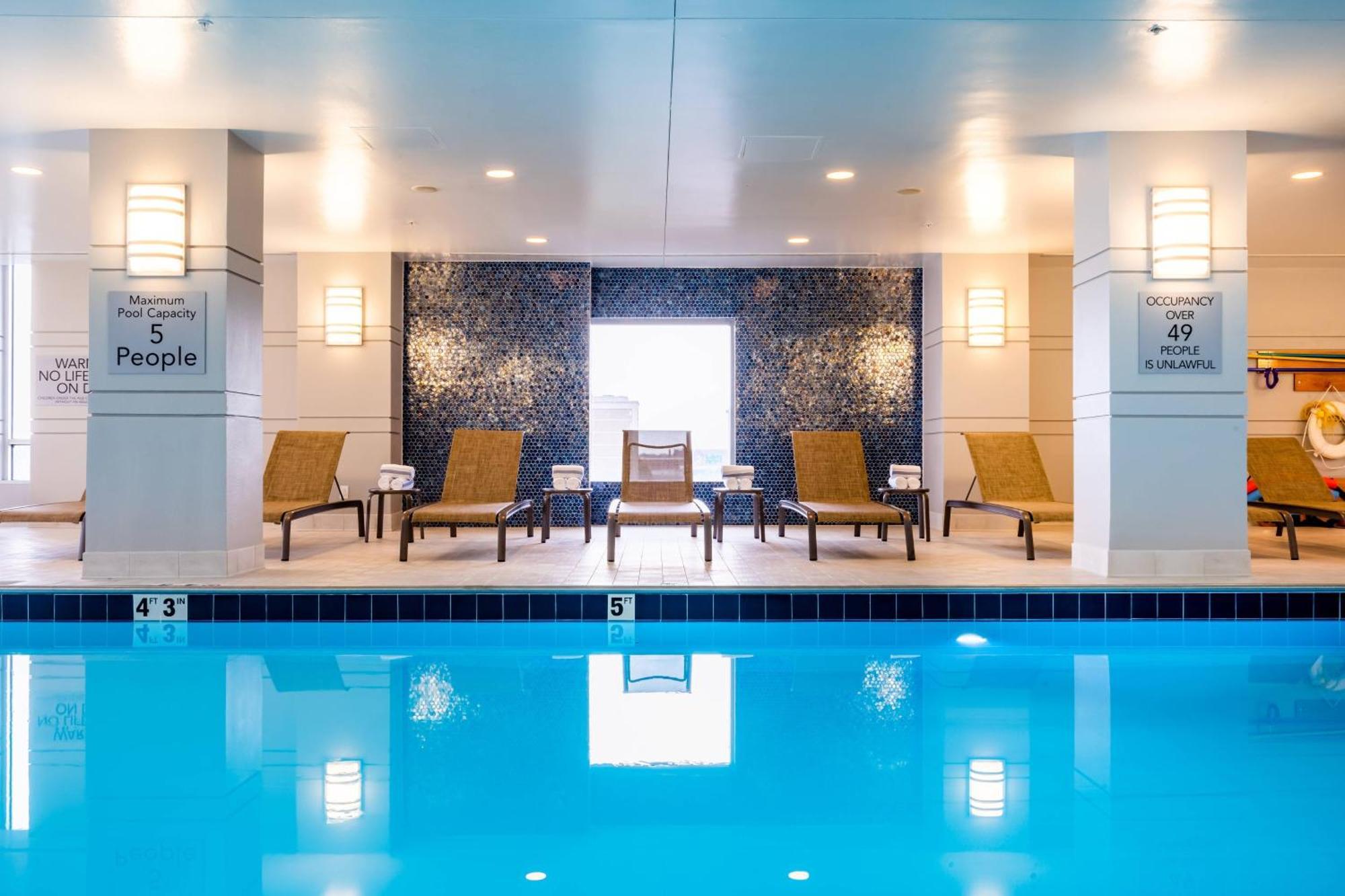 หลุยส์วิลล์ แมริออท ดาวน์ทาวน์ Hotel ภายนอก รูปภาพ