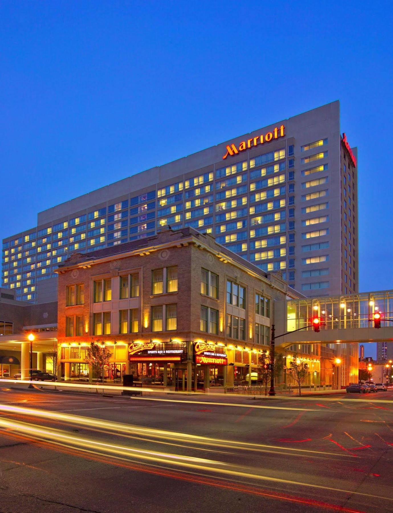 หลุยส์วิลล์ แมริออท ดาวน์ทาวน์ Hotel ภายนอก รูปภาพ